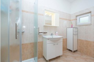 Hrvaška Chata Labin, Eksterier